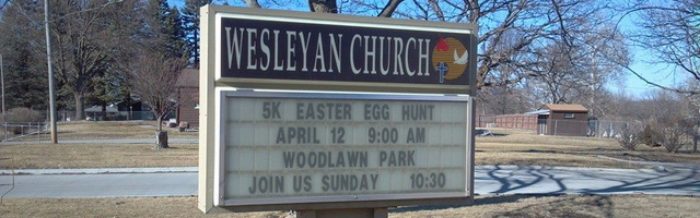 5,000 Easter Egg Hunt Sign